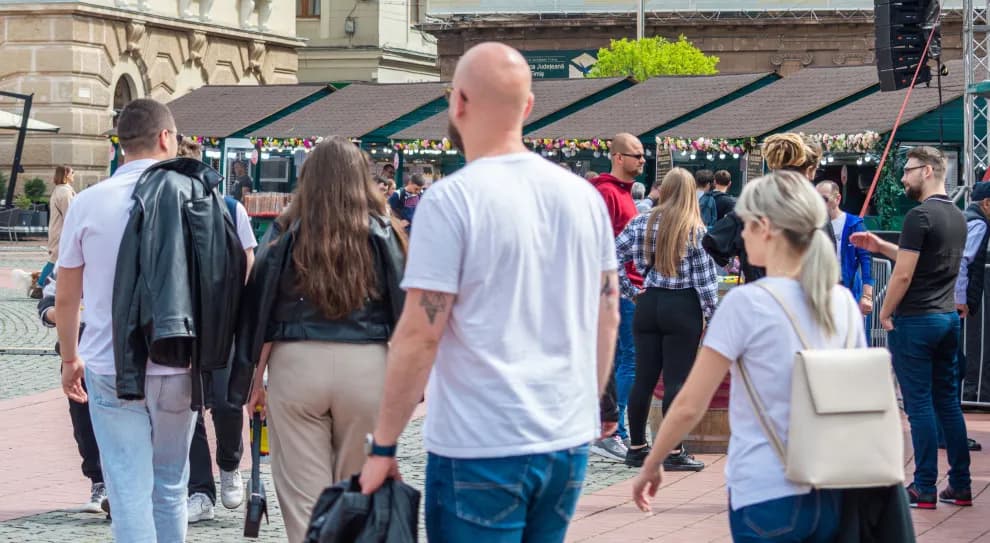 800 plus: Co dalej? Status, finanse, waloryzacja rozwiewamy wątpliwości.