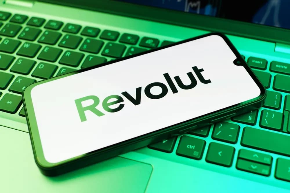 Ile idzie przelew z Revolut do mBank? Sprawdź czas realizacji!