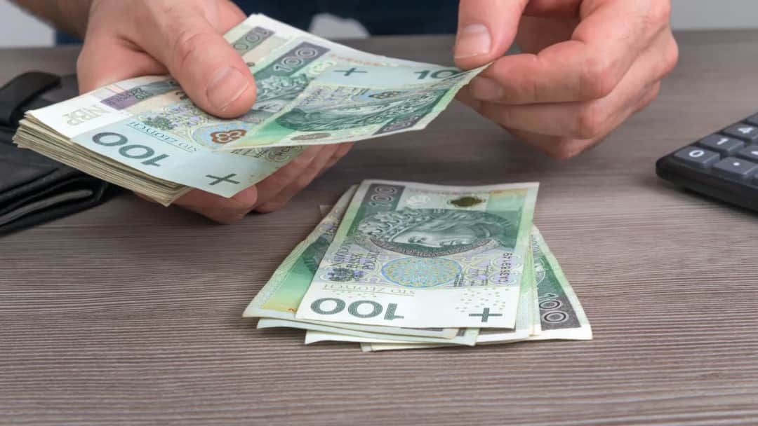 Pożyczka 5000 dla kogo? Sprawdź, czy się kwalifikujesz i uniknij strat